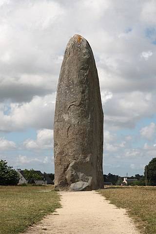 Menhir de Champ-Dolent Menhir de Champ-Dolent