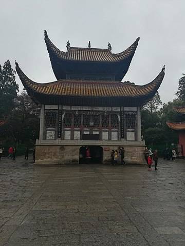 A pavilion in the Grand Temple of Mount Heng A pavilion in the Grand Temple of Mount Heng